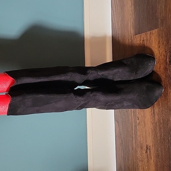 NIB NINE WEST Black Buyah Pointed Toe Kitten Heel Dress Heeled Boots, Wide 10 - Picture 5 of 8